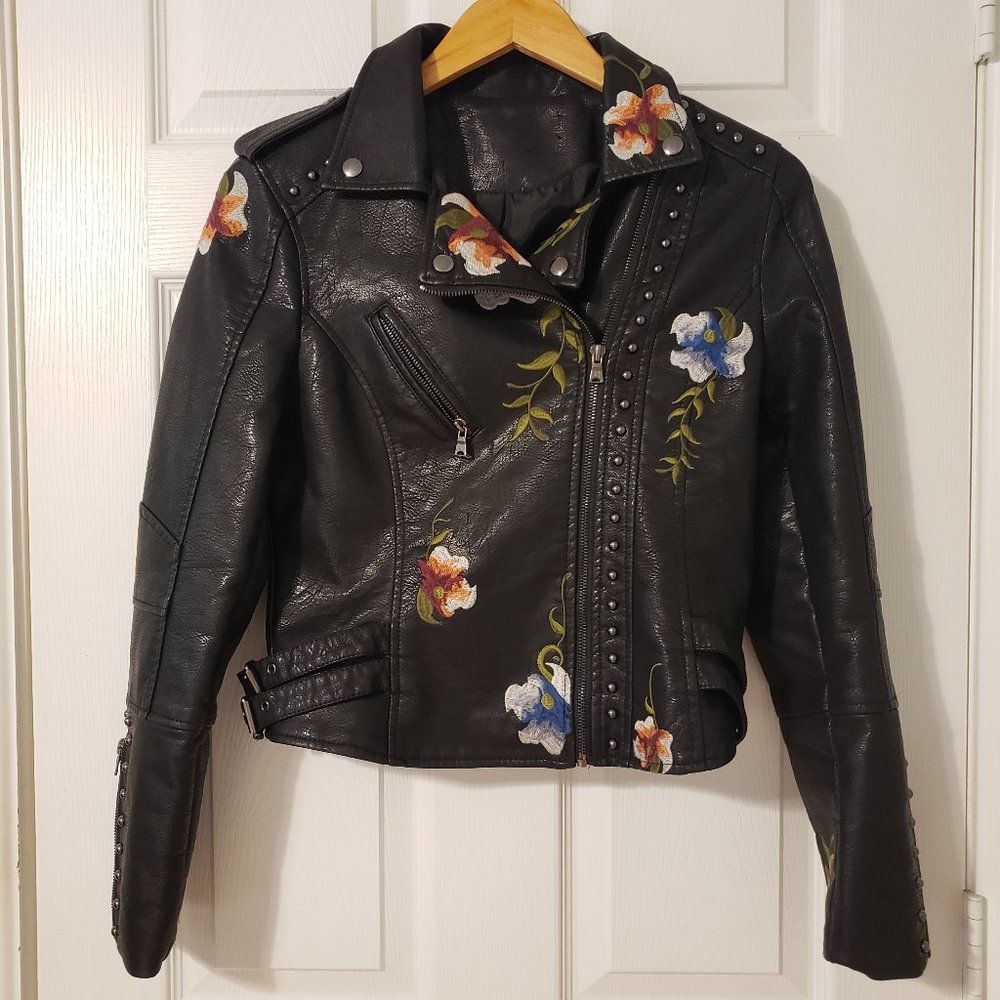 Leather Moto Crop Jacket w/Floral Embroidery - S